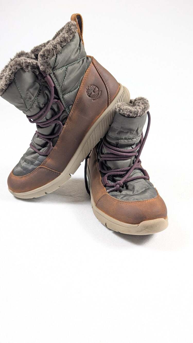 Timberland Boltero Waterproof Faux Fur Lined Winter Hiking Boots Women's 9.5